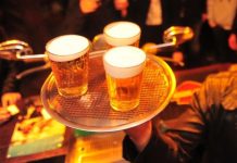 Vai curtir as festas de fim de ano? Saiba como não sentir os terríveis efeitos da ressaca