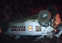 Motorista com sintomas de embriaguez perde o controle direcional e capota veículo na BR 354 em Rio Paranaíba