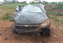 Veículo capota durante ultrapassagem na MGC 354 em Patos de Minas