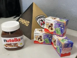 Adolescentes de 14 anos matam aula, furtam chocolates em supermercado e acabam na delegacia em Patos de Minas