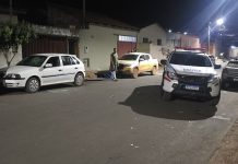 Briga em via pública termina com cinco presos e homem ferido em Rio Paranaíba