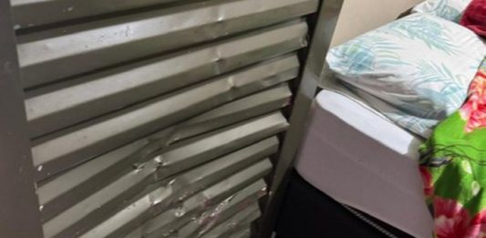 Mãe é agredida com socos, chutes e enforcamentos após pedir que filho diminuísse volume do som em Patos de Minas