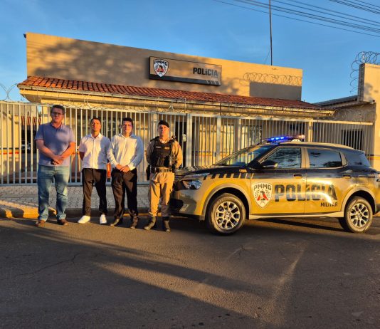 Carmo do Paranaíba recebe nova viatura da Polícia Militar e reforça estrutura de segurança