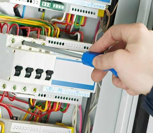 Cemig orienta sobre dispositivos simples que ajudam a reduzir riscos com energia elétrica