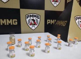 Polícia Militar Rodoviária prende homem com Mounjaro, testosterona irregulares e produtos estrangeiros em ônibus na MG-188 em Coromandel