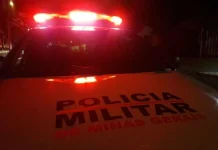 Homem é preso em Guimarânia após esfaquear três pessoas durante discussão e deixar uma delas gravemente ferida no distrito de Celso Bueno