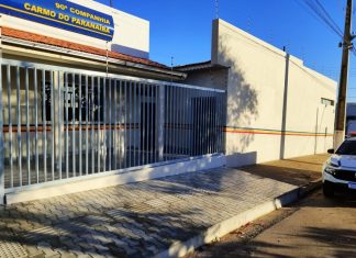 Policia Militar desarticula ponto de tráfico de drogas e prende cinco pessoas em Carmo do Paranaíba