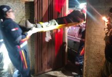 Policiais Militares salvam homem inconsciente durante incêndio em residência em Monte Carmelo