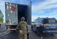 Polícia Rodoviária Federal apreende cerca de 75 mil maços de cigarros contrabandeados com destino a Patos de Minas