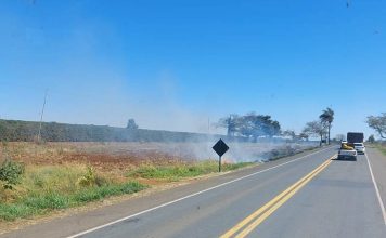 Alarme falso para suposto incêndio em caminhão mobiliza Corpo de Bombeiros na BR-354, proximo a Carmo do Paranaíba