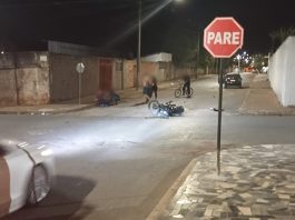 Motociclista fica gravemente ferido após colisão com carro em Carmo do Paranaíba