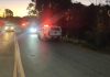 Veículo cai em barranco e deixa duas pessoas feridas na estrada do soares em Carmo do Paranaíba