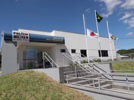 Policia Militar prende padrastro suspeito de agredir enteados de 7 e 9 anos com mangueira em João Pinheiro
