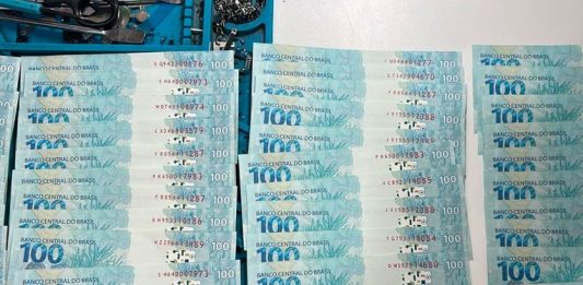 Polícia Militar apreende R$ 4 mil em notas falsas durante abordagem a motorista em Patos de Minas