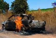 Veículo pega fogo e fica completamente destruído na MG-462 em Patrocínio